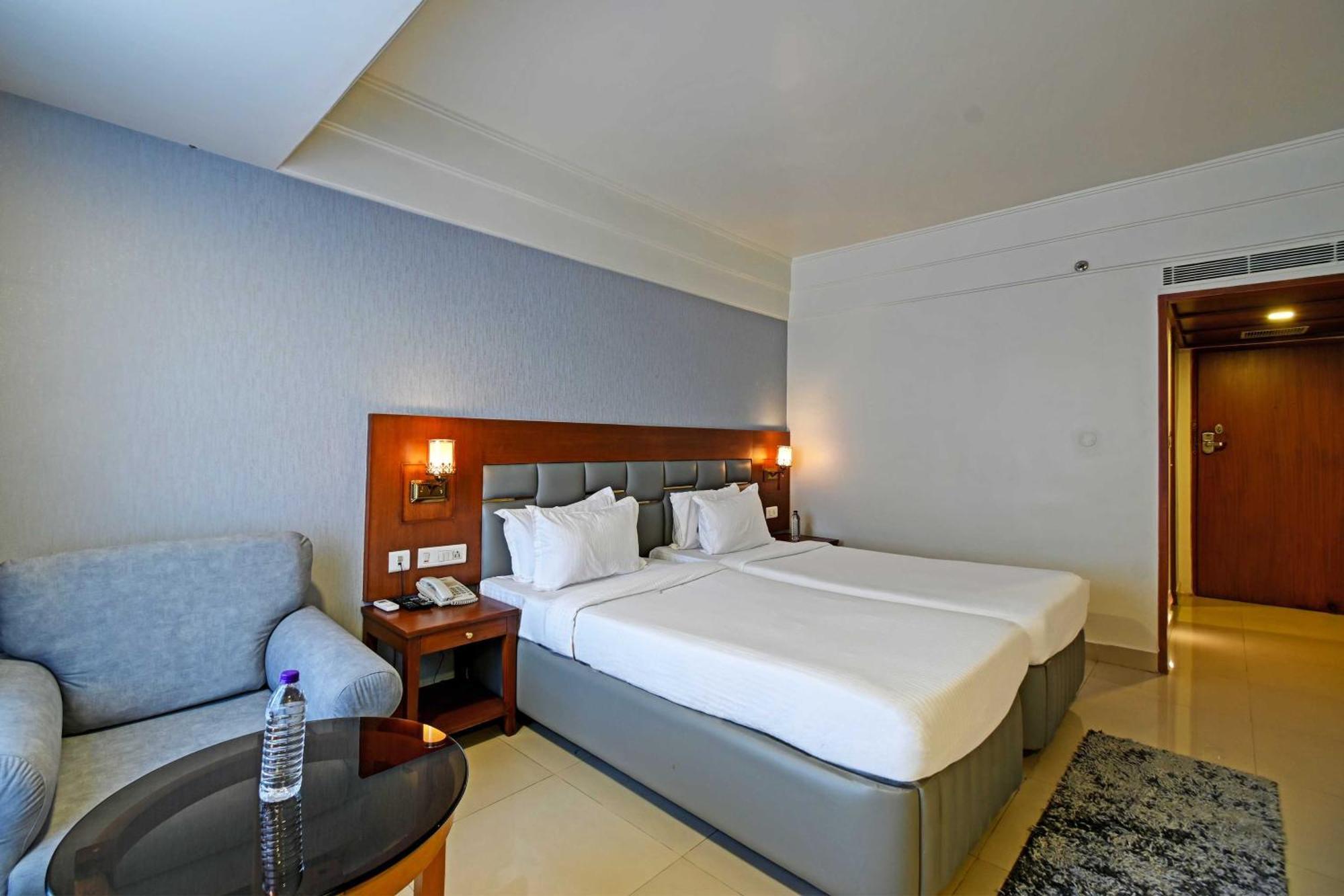 Palette Madhapur Hotel Hyderabad Luaran gambar
