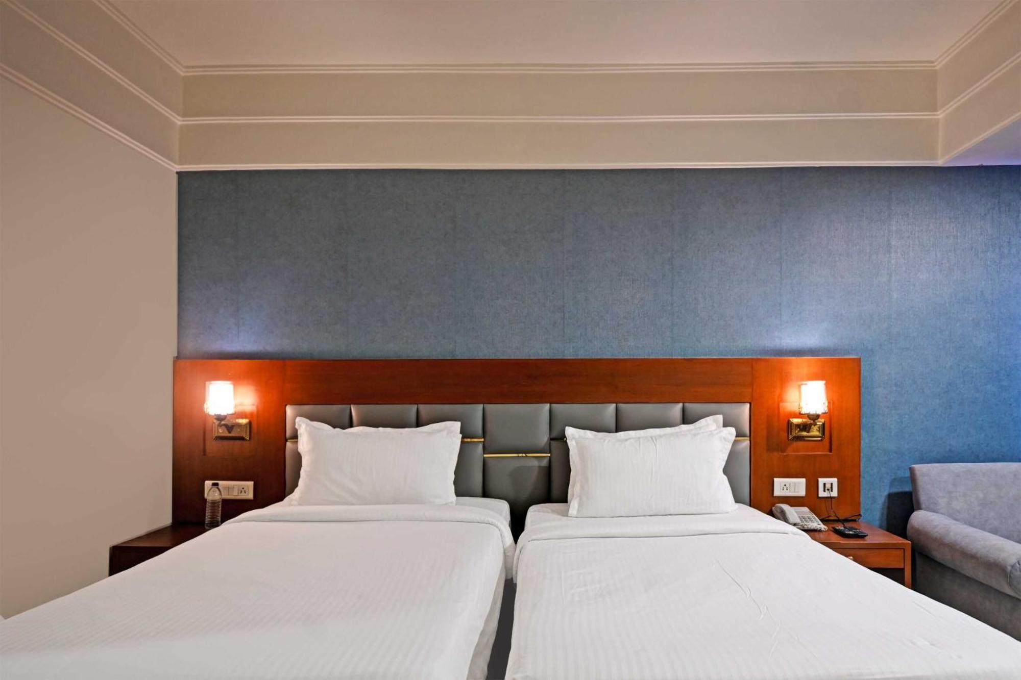 Palette Madhapur Hotel Hyderabad Luaran gambar