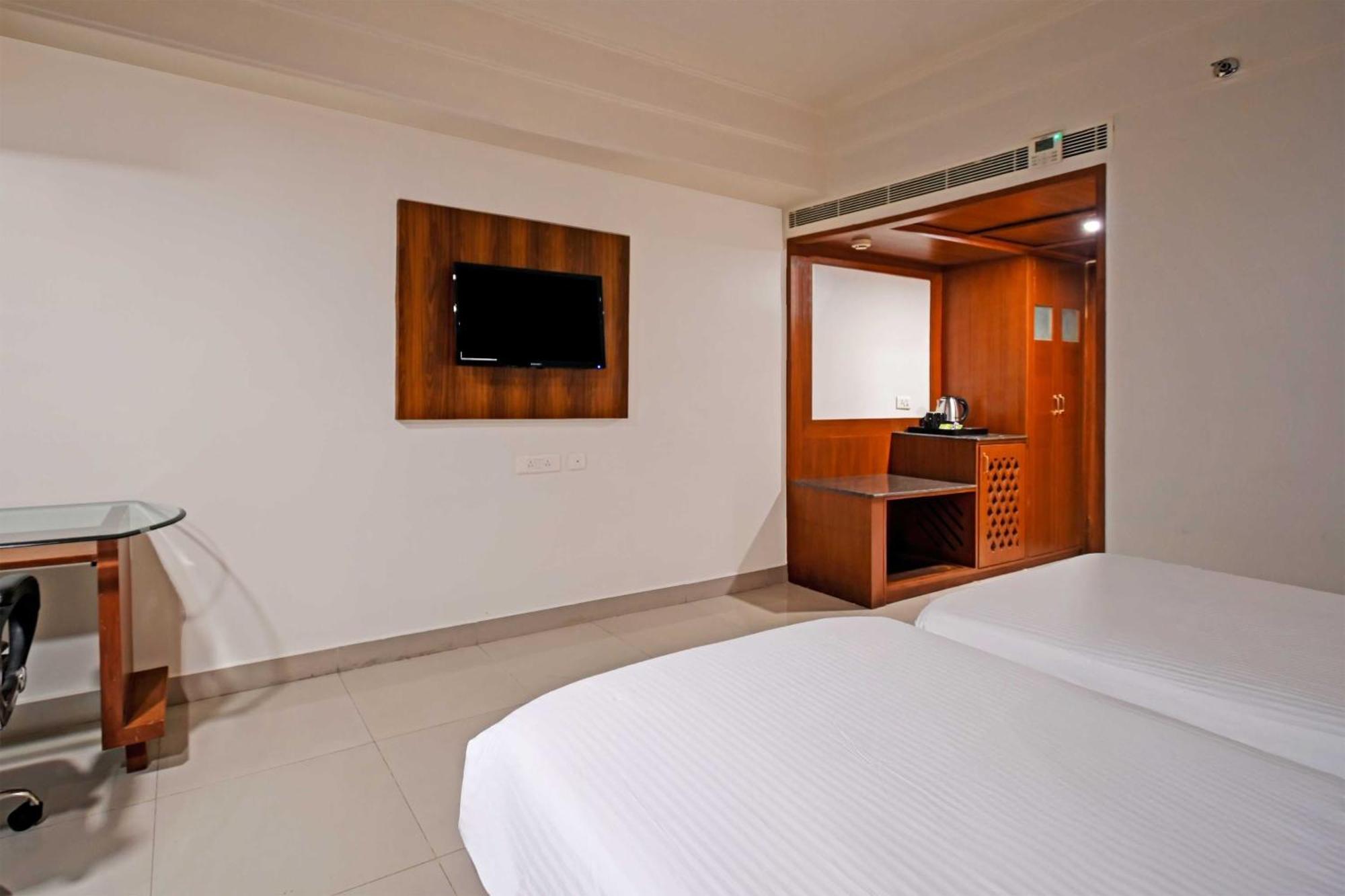 Palette Madhapur Hotel Hyderabad Luaran gambar